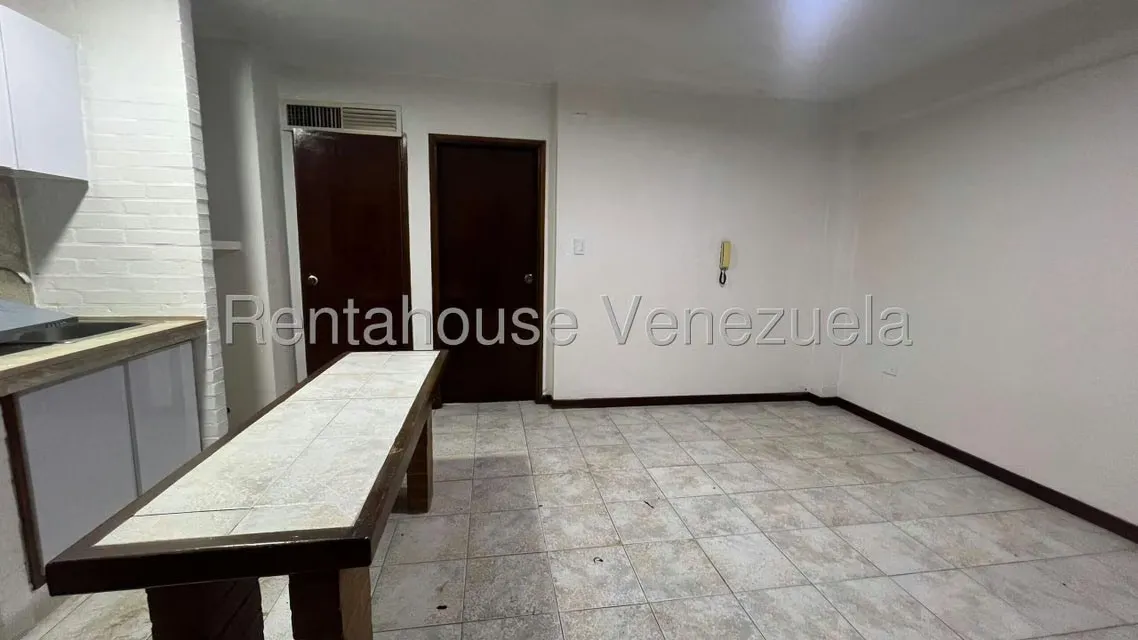 Apartamento (1 Nivel) en Alquiler en Valle Frio, Zulia - 11