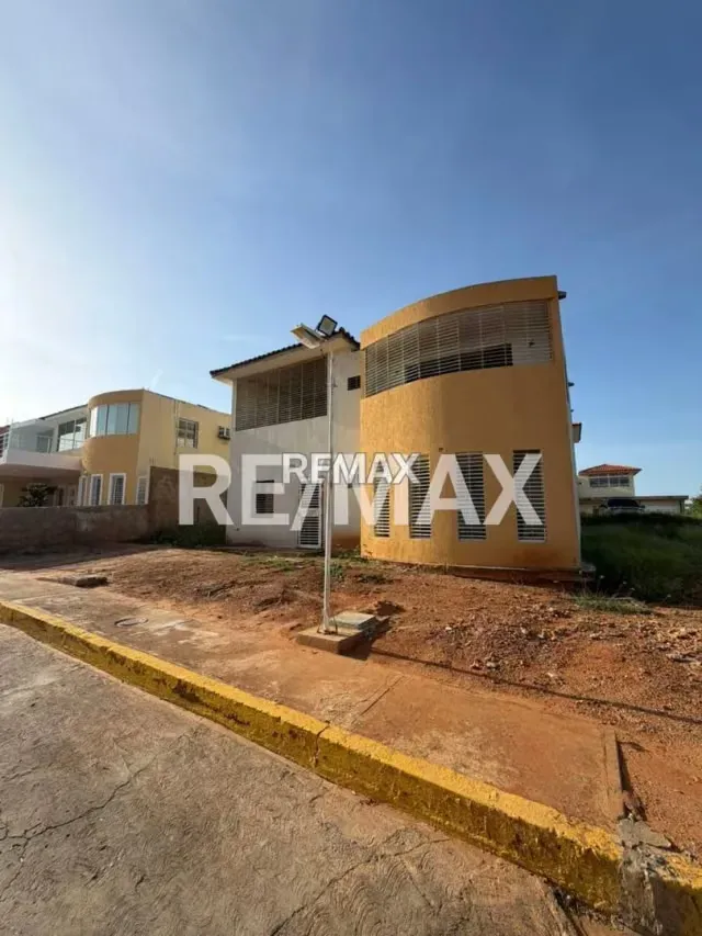 Townhouse en venta Villa la Cima - 3