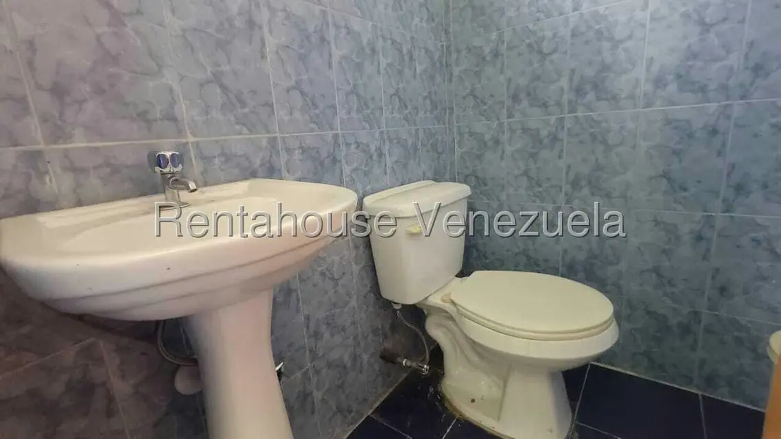 Local Comercial en Venta en Zona Oeste, Lara - 16