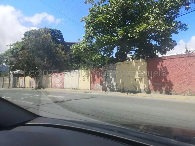 Terreno (Comercial) en Venta en El Marques, Miranda