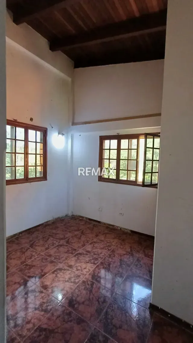 Edificio en Venta de 3 Apartamentos en Isla de Margarita a pie de Montaña. - 4