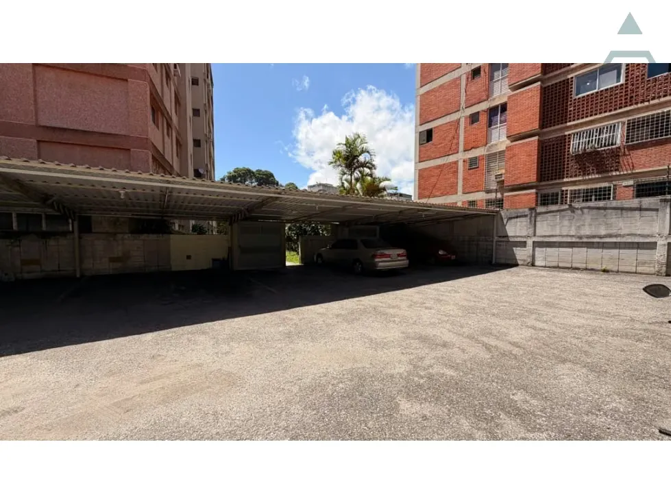 Se vende Apto 94m² 2h/2b/1p Caurimare - 2