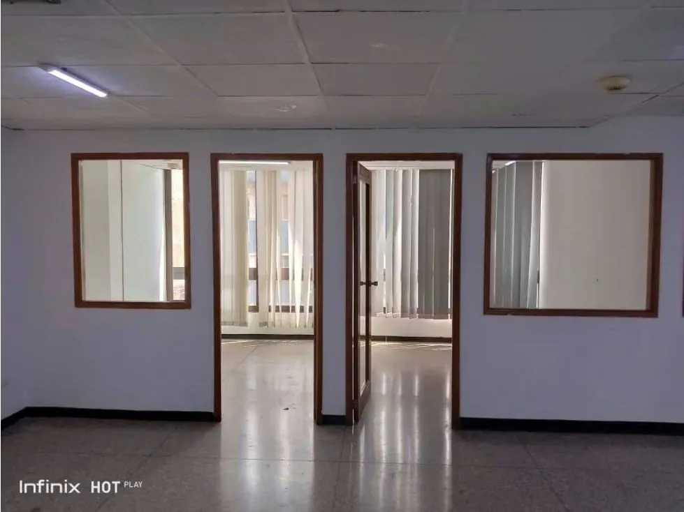Alquilo oficina 700m2 La Urbina 5418 - 13