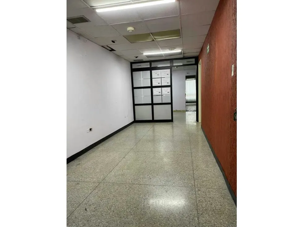 Alquilo oficina 700m2 La Urbina 5418 - 19