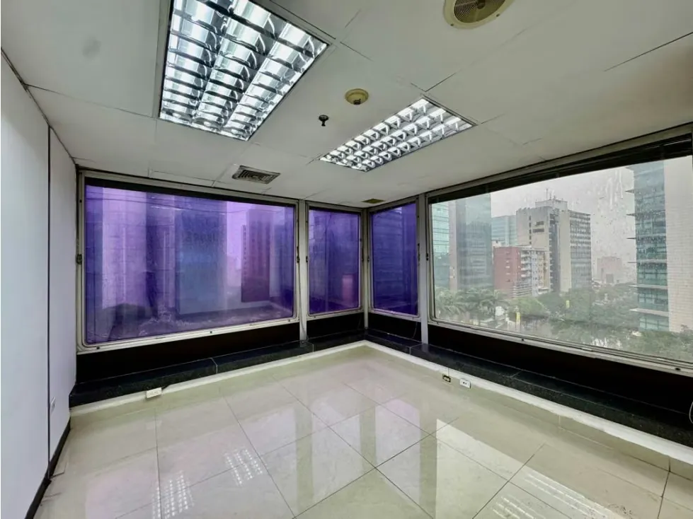 Se vende oficina 245m2 El Rosal - 7