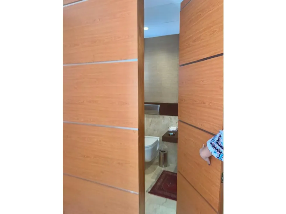 Vendo casa c/vista al Ávila 1330m2 Mirador de Los Campitos 0969 - 4