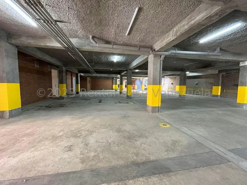 Casa (Duplex) en Venta en Lomas de Las Mercedes, Distrito Metropolitano - 23