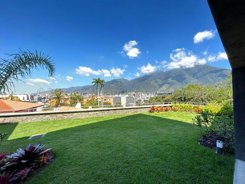Casa (Duplex) en Venta en Lomas de Las Mercedes, Distrito Metropolitano - 7