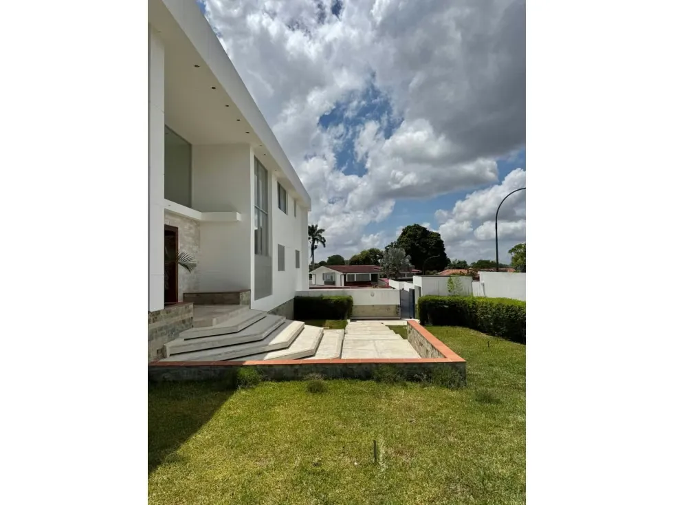 Casa En Venta en La Lagunita Calle Cerrada - 3