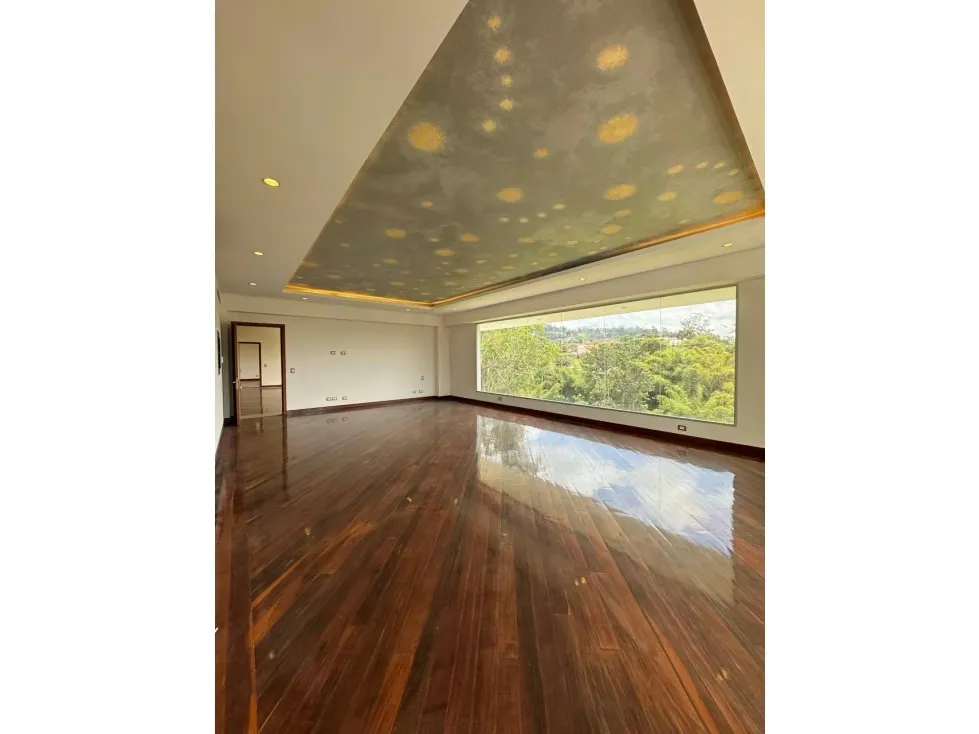 Casa En Venta en La Lagunita Calle Cerrada - 28