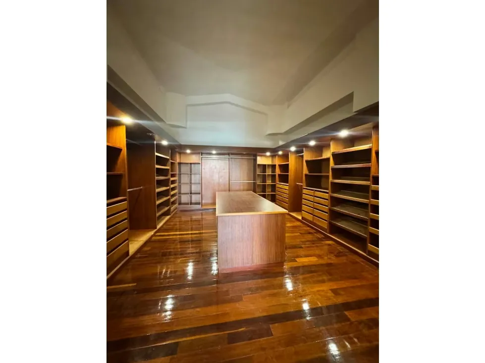 Casa En Venta en La Lagunita Calle Cerrada - 31