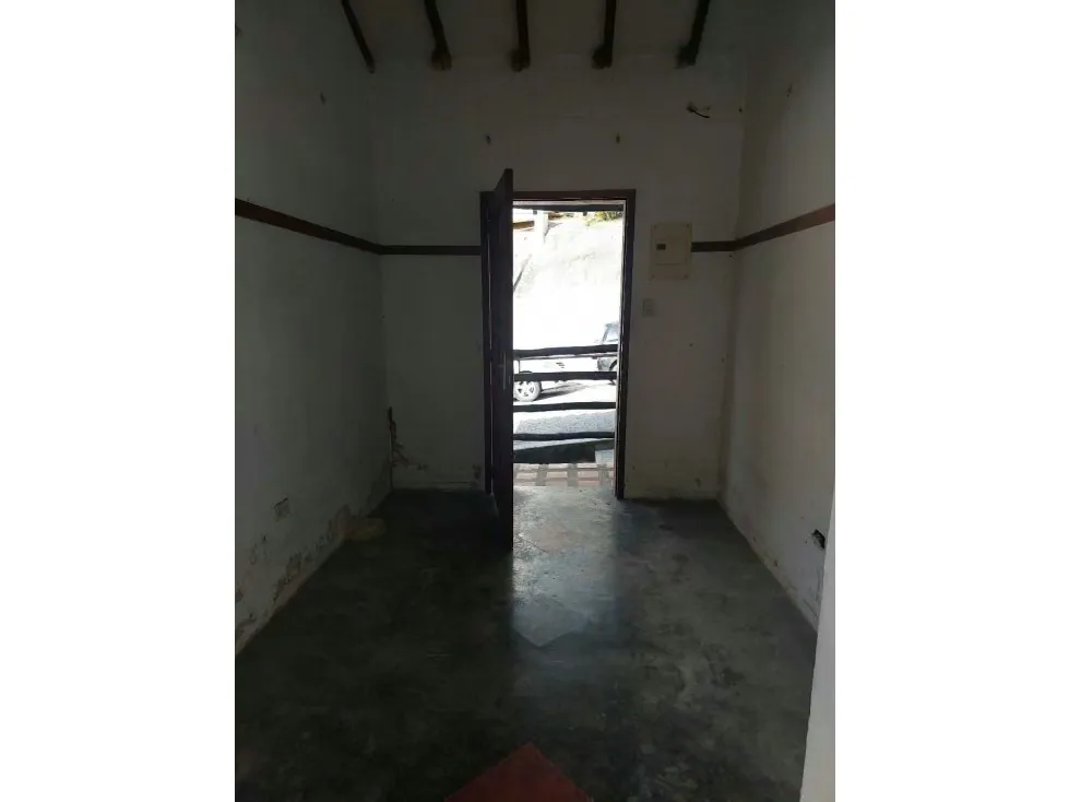 Se alquila casa para comercio o deposito 75m2 El Hatillo 2557 - 8