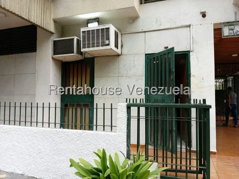 Comercial (Local Comercial) en Alquiler en El Paraiso, Distrito Metropolitano