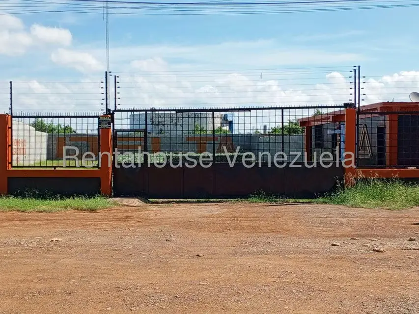 Comercial (Local Comercial) en Alquiler en Centro, Falcon - 2