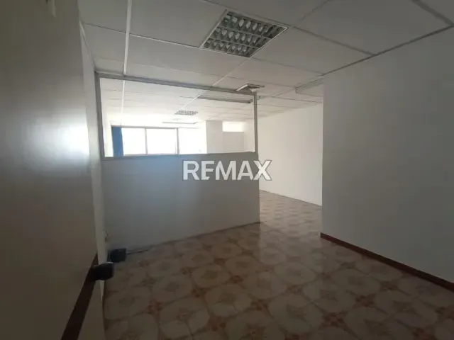 Alquiler Oficina Comercial Centro Lido 7ma Avda. - 3