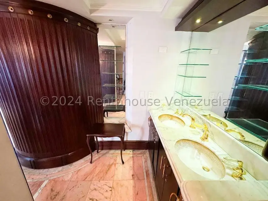 Apartamento (1 Nivel) en Venta en La Castellana, Distrito Metropolitano - 40