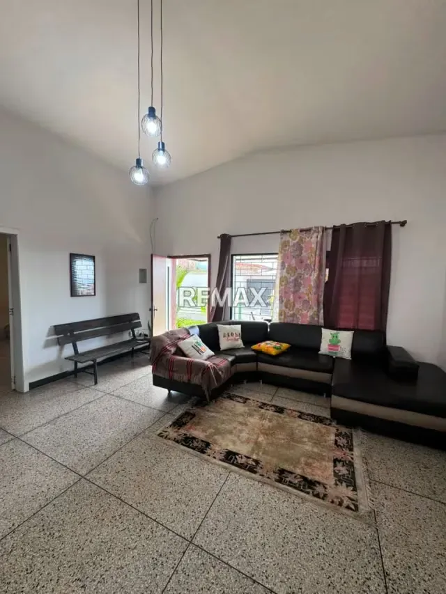 HERMOSA CASA EN CARVAJAL CERCA DE LA UVM, URB PACHECO - 7