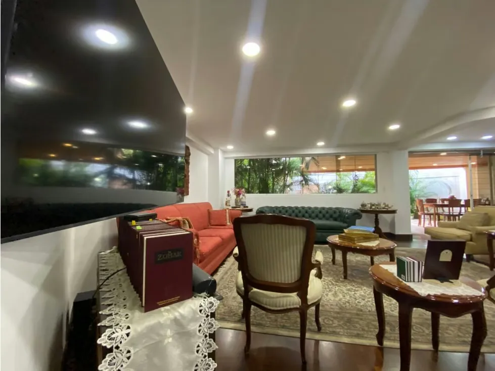 Apartamento Planta Baja en Venta en Country Club Caracas OPORTUNIDAD
