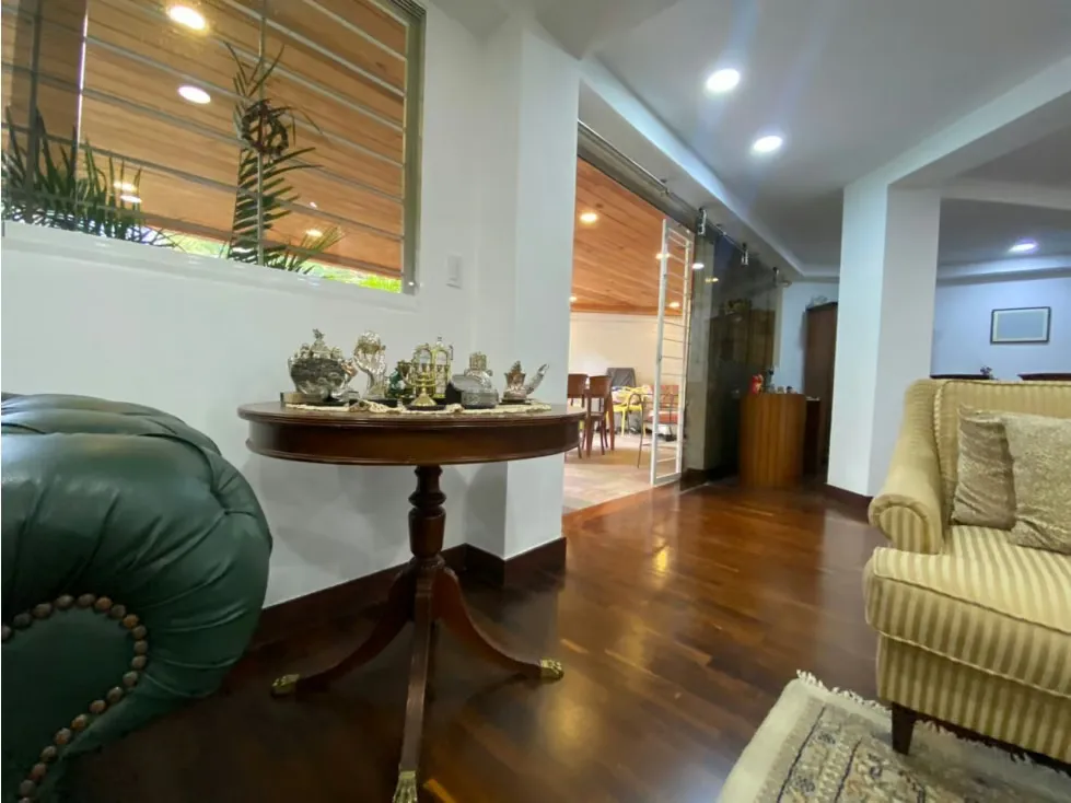 Apartamento Planta Baja en Venta en Country Club Caracas OPORTUNIDAD - 14