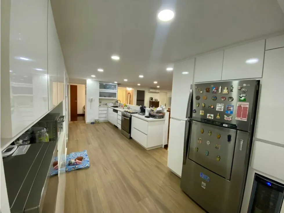 Apartamento Planta Baja en Venta en Country Club Caracas OPORTUNIDAD - 17