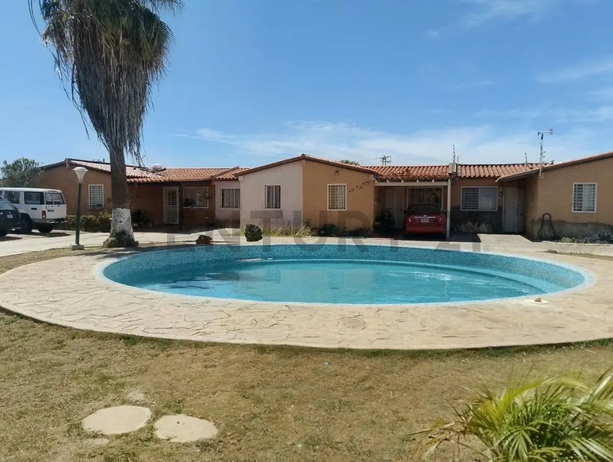 Venta Cómoda Casa Urbanización Las Marites - 4
