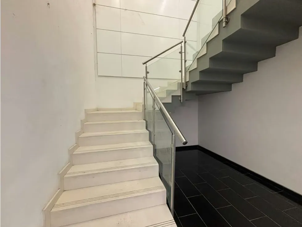 Se vende Oficina 245m² + 281m² Terraza Las Mercedes - 3