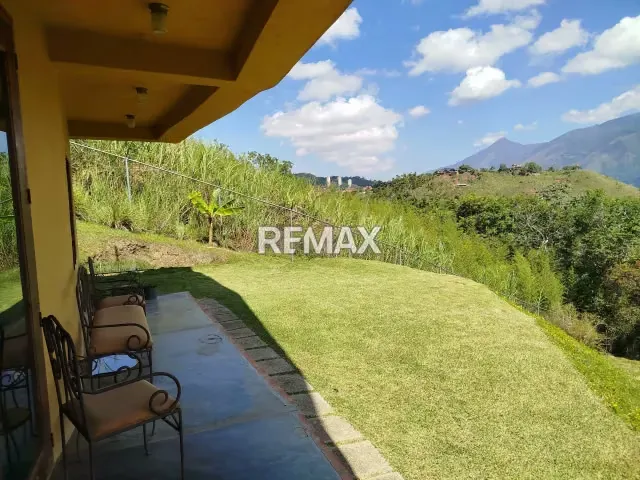 Venta de Acogedora Casa Tipo Rustico en la Urb. Karimao, Parque Caiza - 15