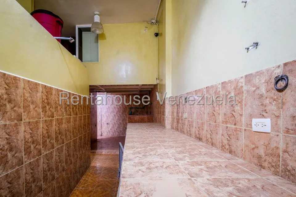 Edificio en Venta en Baruta, Distrito Metropolitano - 15