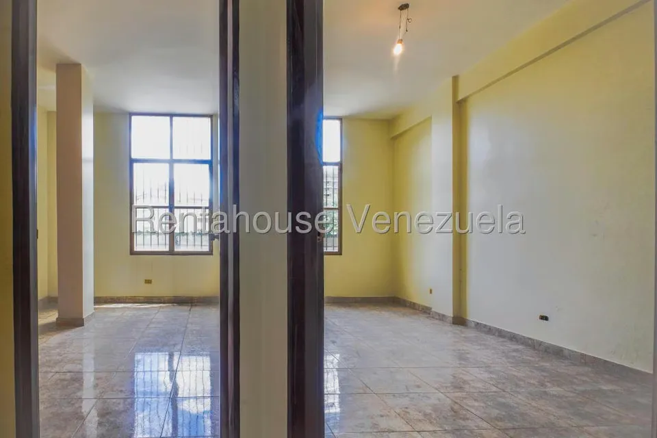 Edificio en Venta en Baruta, Distrito Metropolitano - 10