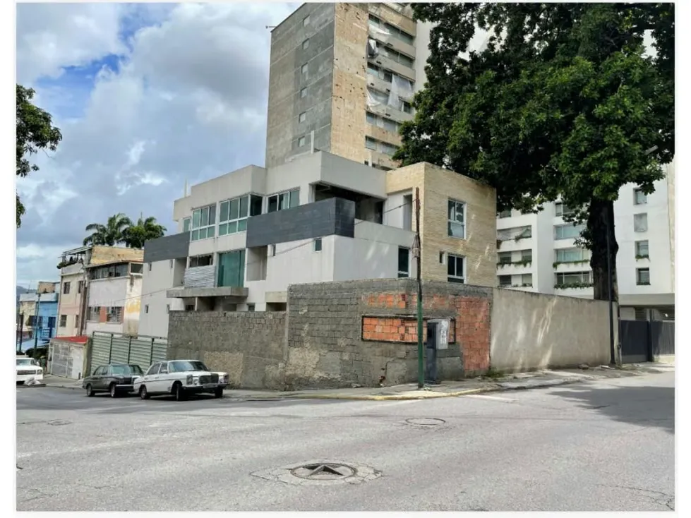Vendo edificio c/ 3 plantas 1.018m2 La Castellana 1881ref. Verde - 12