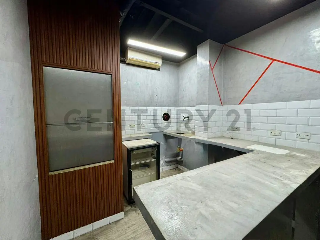 Local comercial en alquiler - 3