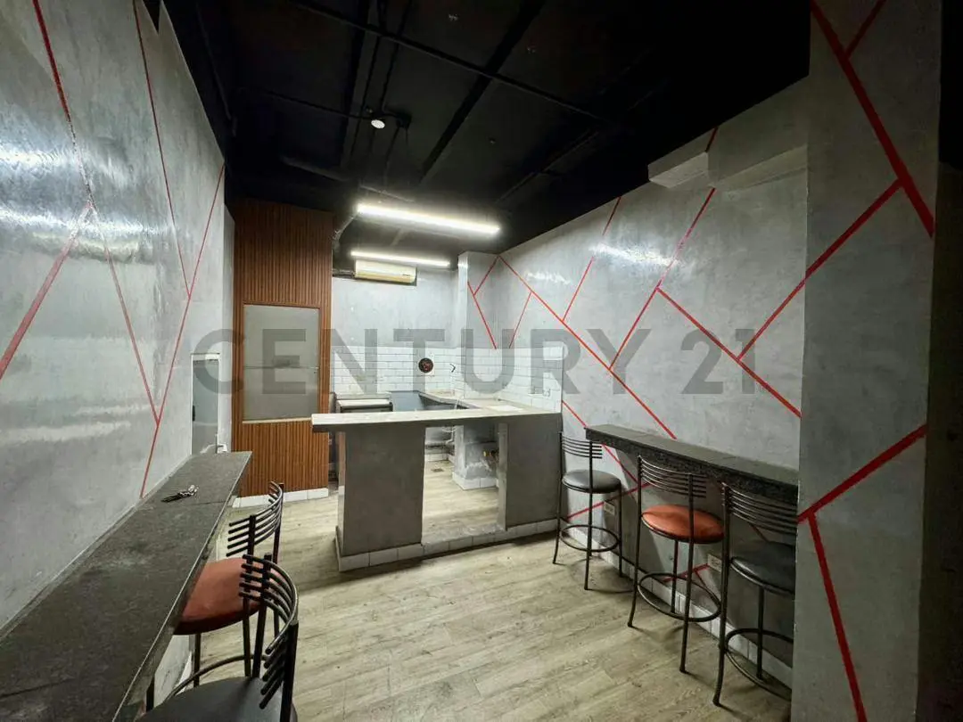 Local comercial en alquiler - 4