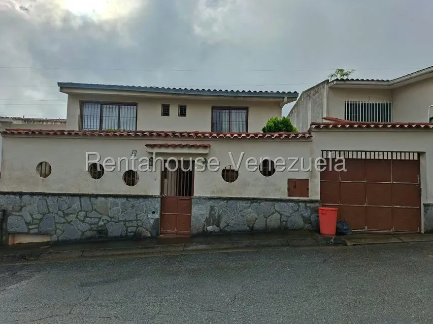 Casa (Duplex) en Venta en La Arboleda, Miranda