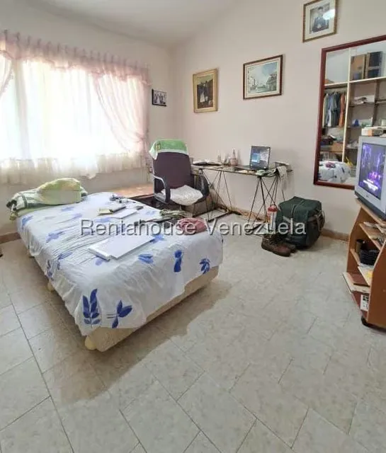 Casa (Duplex) en Venta en La Arboleda, Miranda - 14