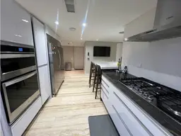 View 10
