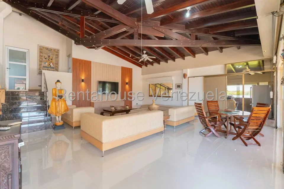 Casa (Duplex) en Venta en Ciudad Balneario Higuerote, Miranda - 12