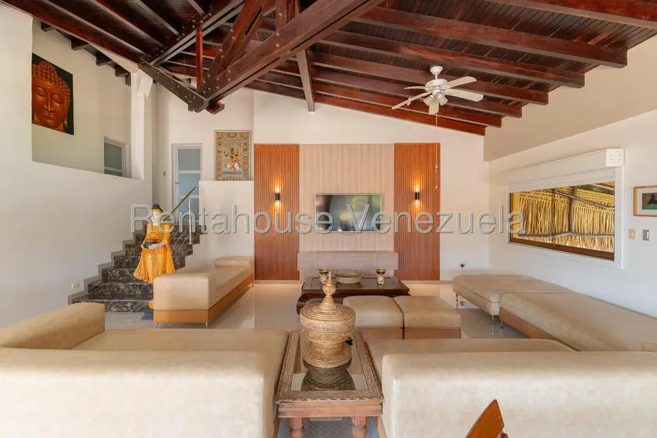 Casa (Duplex) en Venta en Ciudad Balneario Higuerote, Miranda - 17