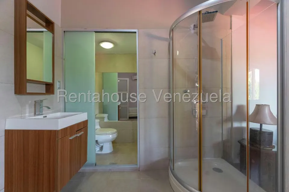 Casa (Duplex) en Venta en Ciudad Balneario Higuerote, Miranda - 38