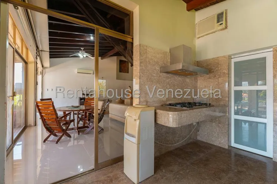 Casa (Duplex) en Venta en Ciudad Balneario Higuerote, Miranda - 50