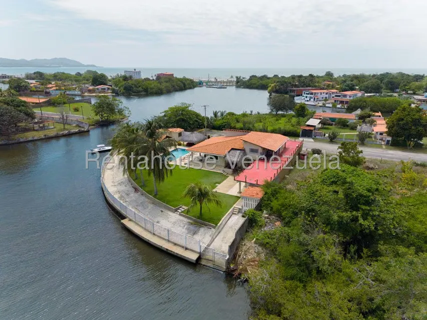 Casa (Duplex) en Venta en Ciudad Balneario Higuerote, Miranda - 6