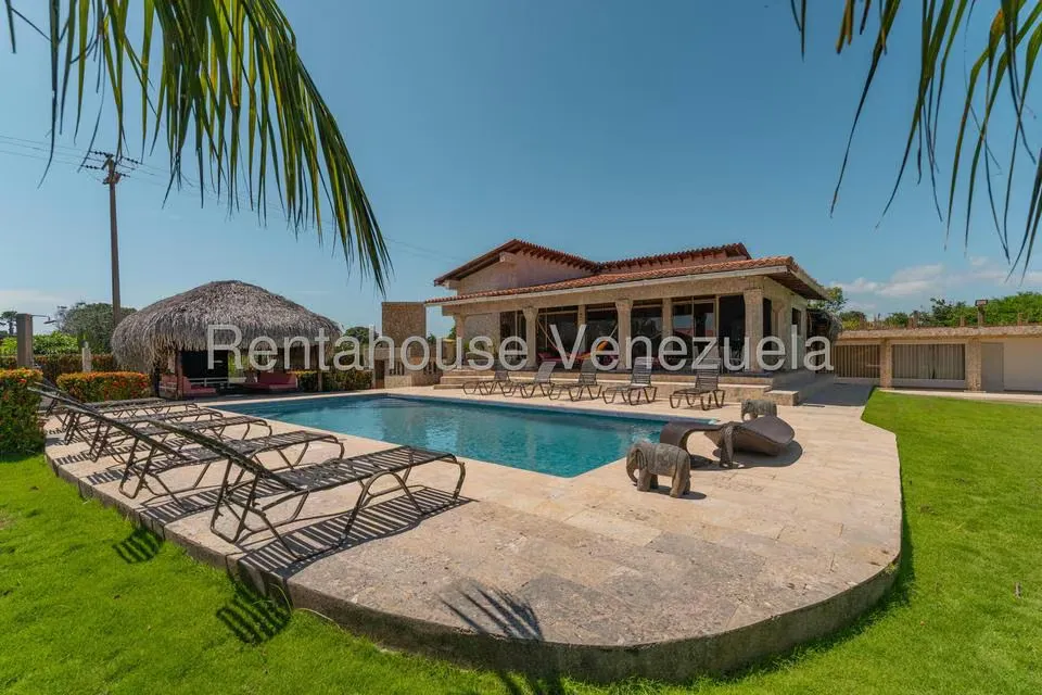 Casa (Duplex) en Venta en Ciudad Balneario Higuerote, Miranda - 61