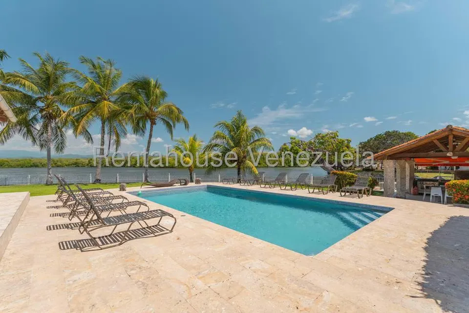 Casa (Duplex) en Venta en Ciudad Balneario Higuerote, Miranda - 63