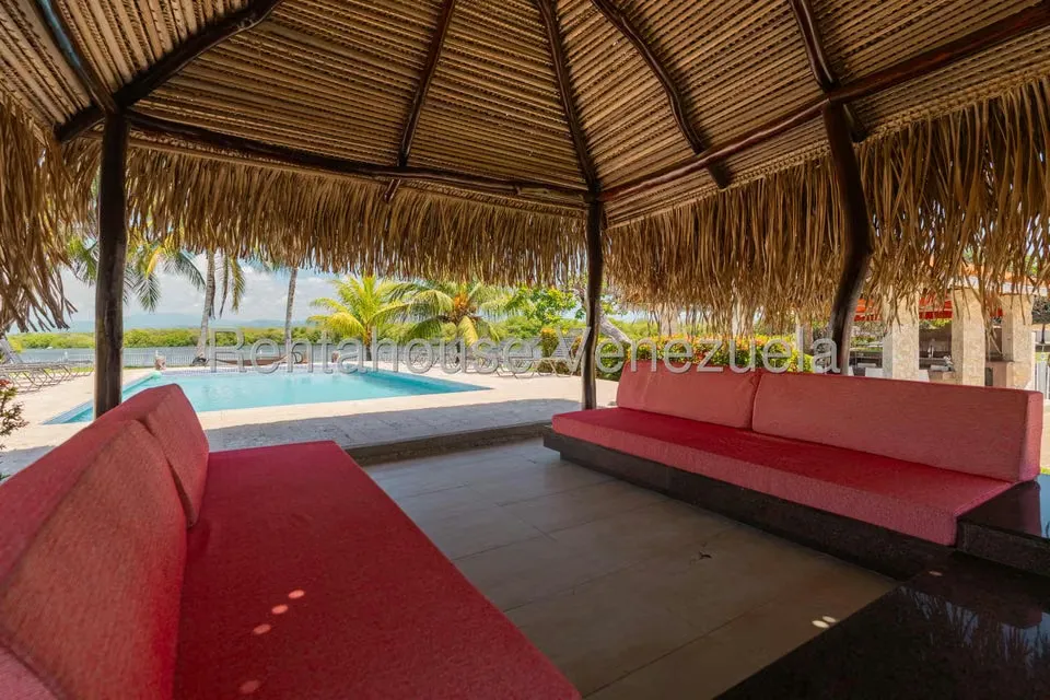 Casa (Duplex) en Venta en Ciudad Balneario Higuerote, Miranda - 67