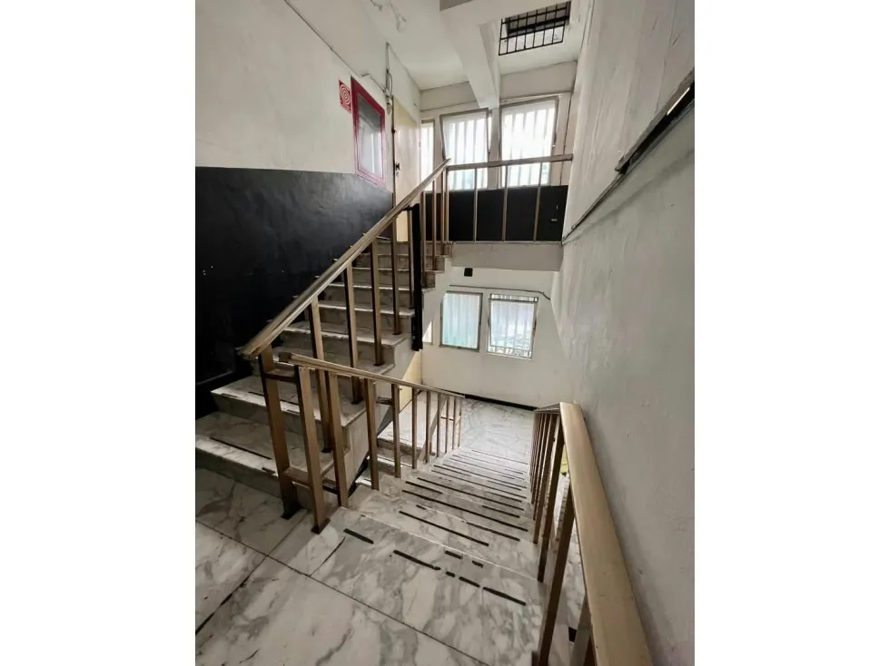 Se vende edificio industrial 654m2 La Urbina 4363 - 9