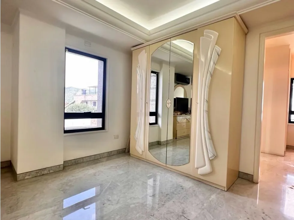 Elegante Casa en Venta en Colinas de Vista Alegre 800C 420T - 23