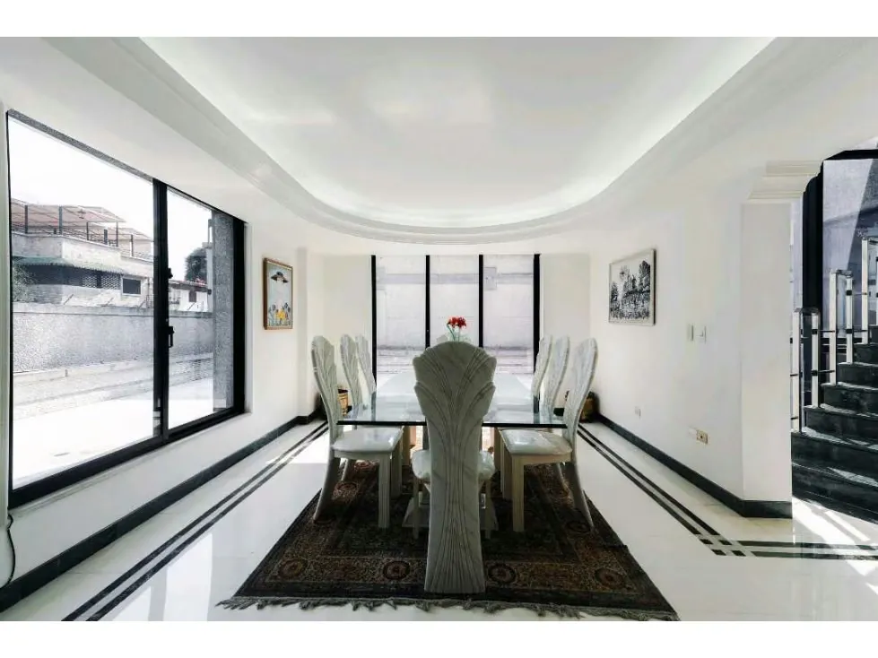 Elegante Casa en Venta en Colinas de Vista Alegre 800C 420T - 4