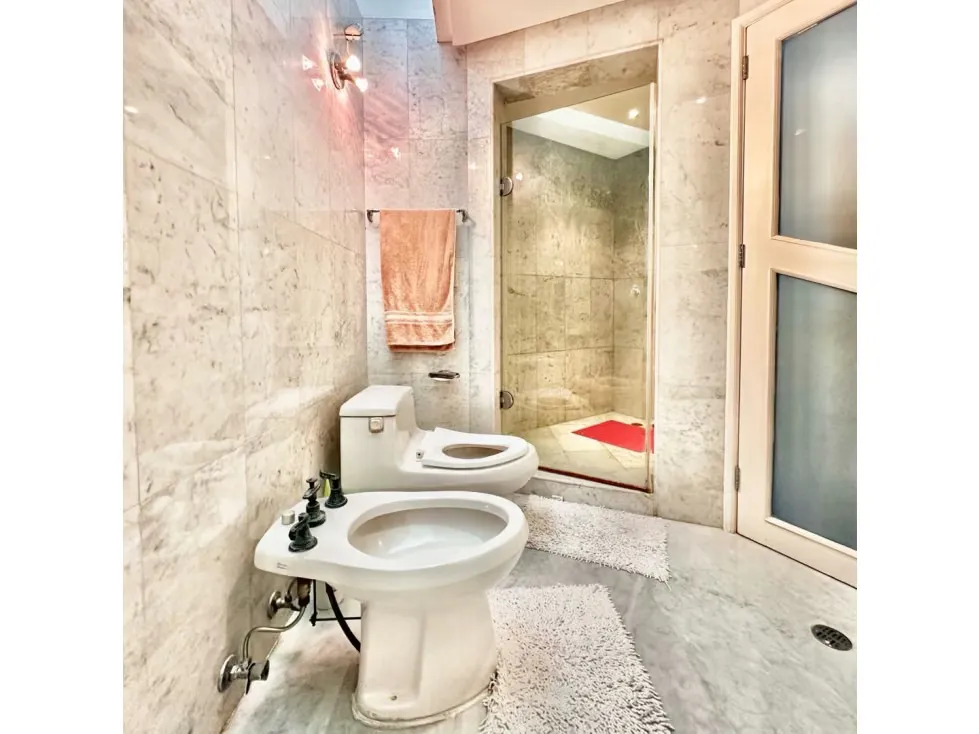 Elegante Casa en Venta en Colinas de Vista Alegre 800C 420T - 39