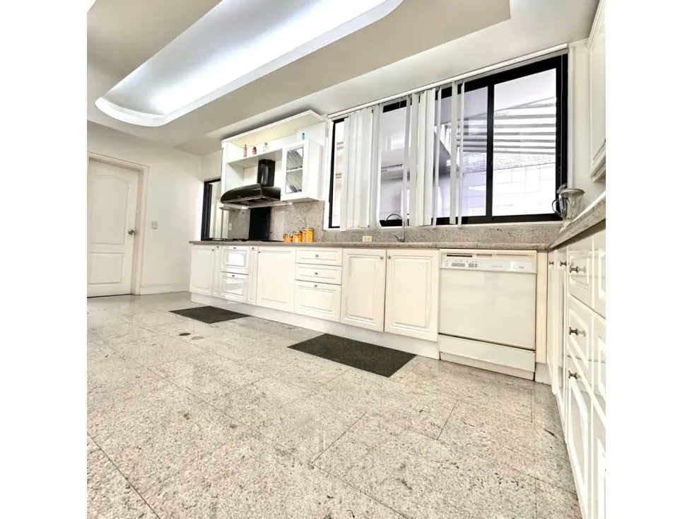 Elegante Casa en Venta en Colinas de Vista Alegre 800C 420T - 9