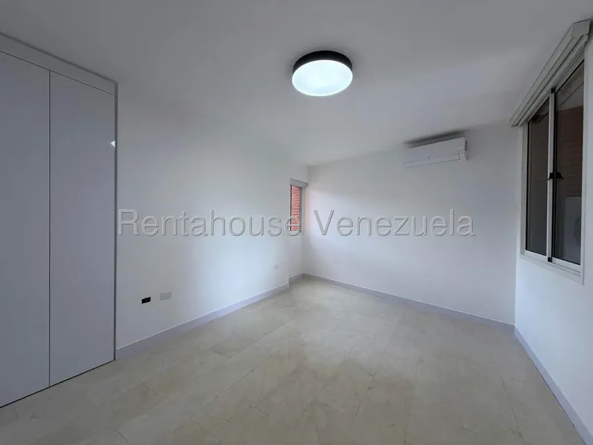 Apartamento (1 Nivel) en Venta en La Boyera, Distrito Metropolitano - 17