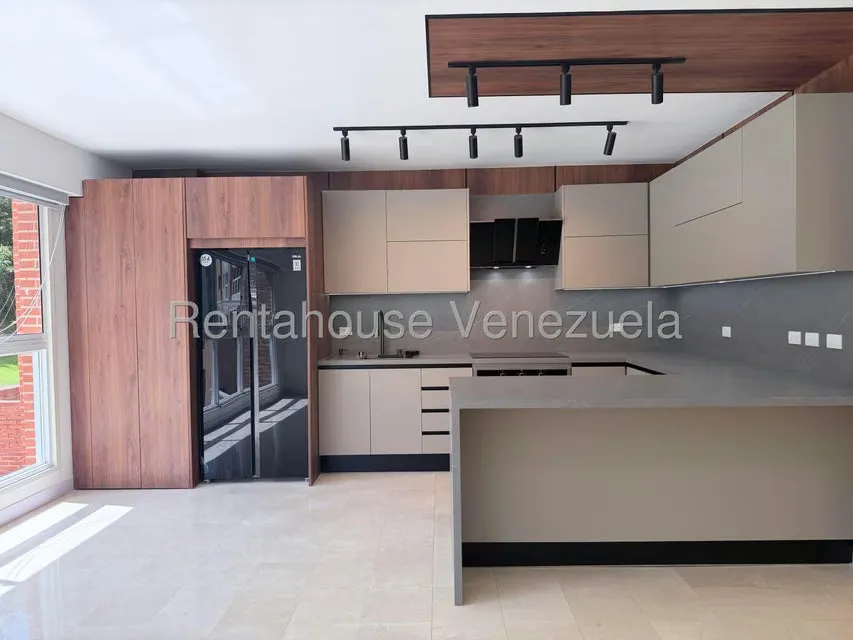 Apartamento (1 Nivel) en Venta en La Boyera, Distrito Metropolitano - 8